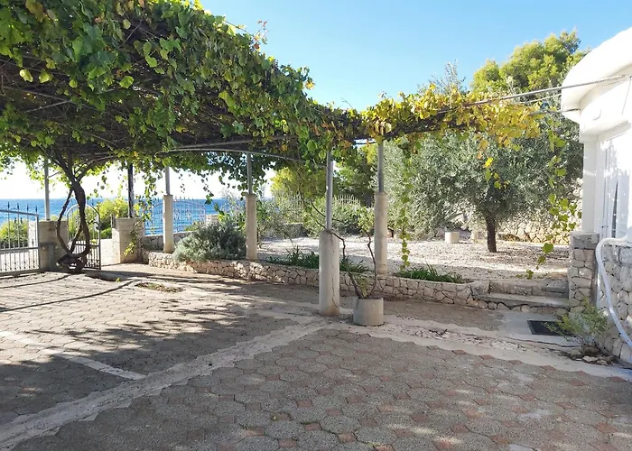 Little Seafront House Primosten Dolac