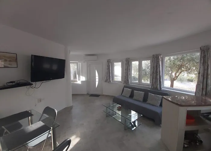 Little Seafront House Primosten בית נופש